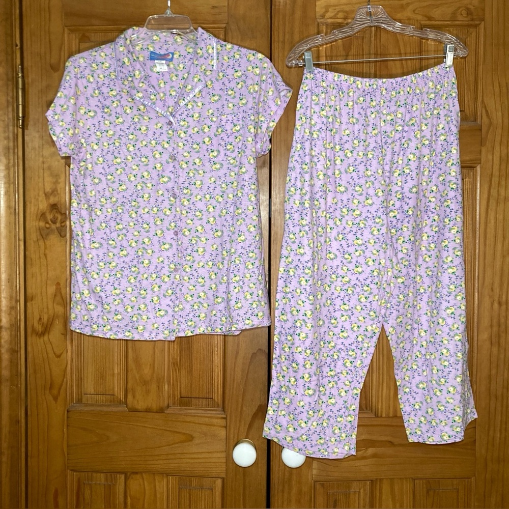 NWOT Haband Moonbeams Pajama Set Short Sleeve Top and Bottom Purple Size L Large